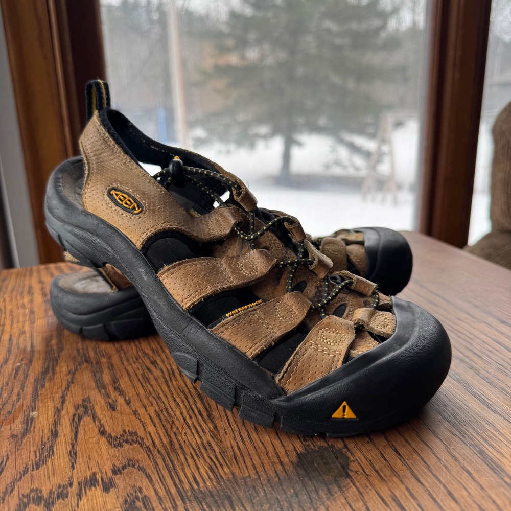 KEEN Waterproof Hiking Sandals Brown Closed Toe Outdoor Trail Shoes Size 7.5